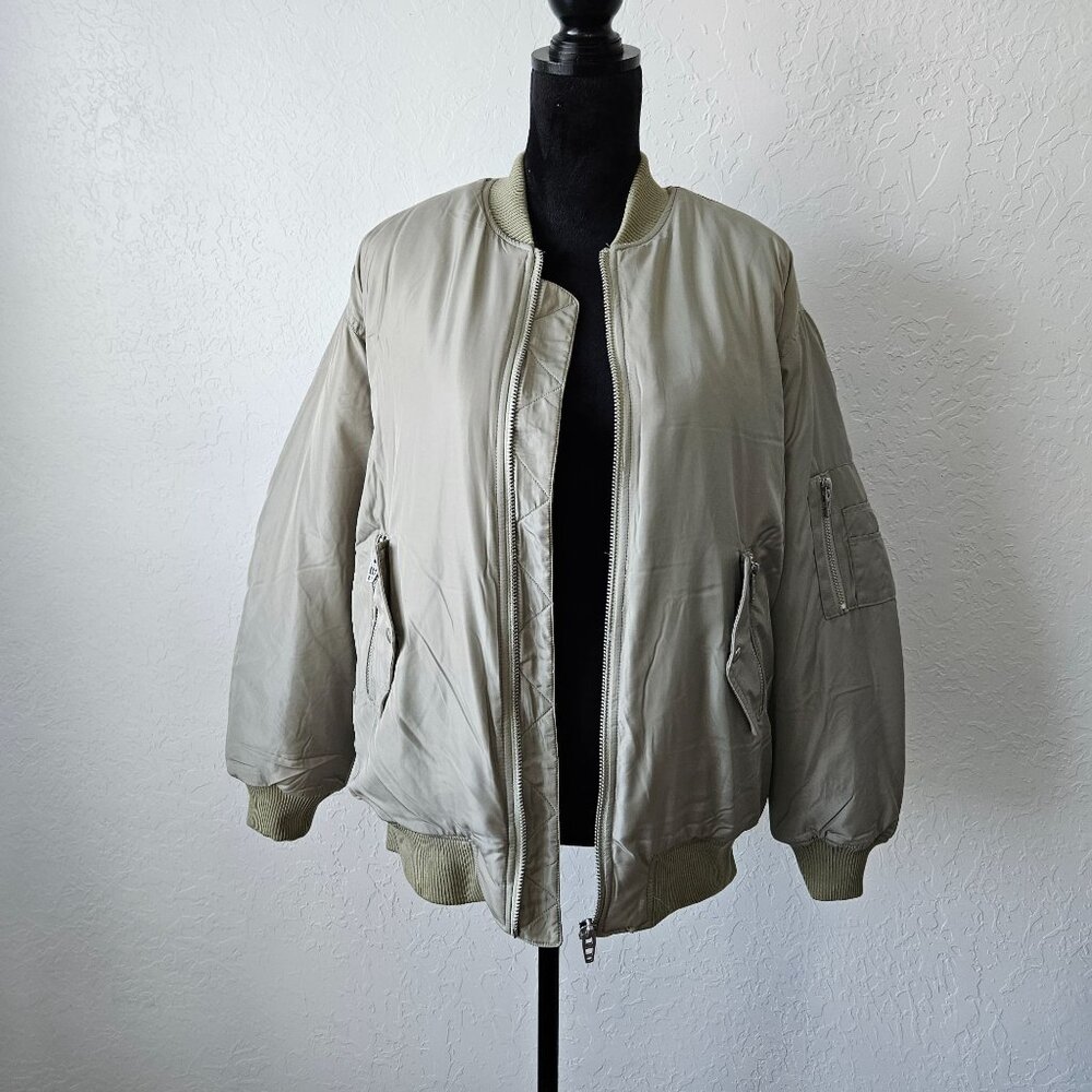 NWT Blank NYC Bomber Style Jacket Coat Pale Green Trendy Sz Small Oversized - Picture 6 of 16